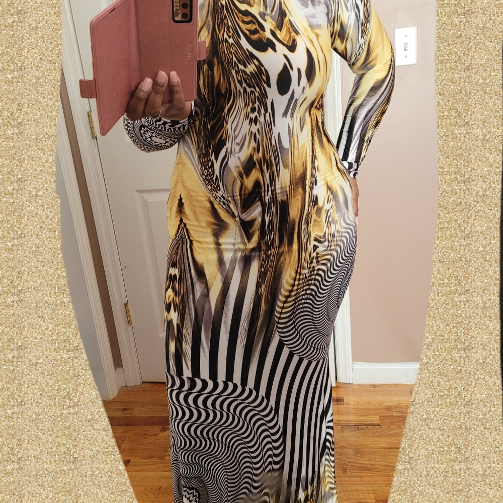 Dress - Picture 5 of 6